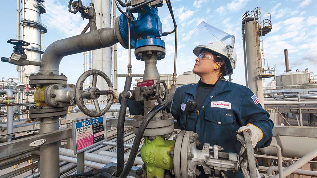 ExxonMobil bán nhà máy lọc dầu Montana với giá 310 triệu USD